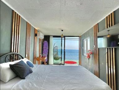 Deluxe Double Room with Balcony and Sea View