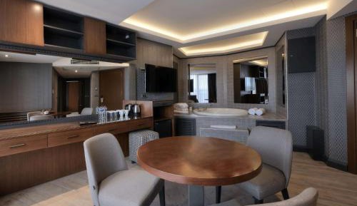Presidential Suite