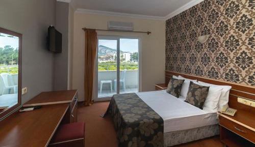 Standard Double or Twin Room with Balcony