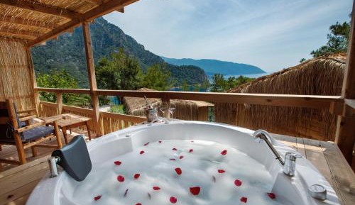 Deluxe Bungalow with Sea View