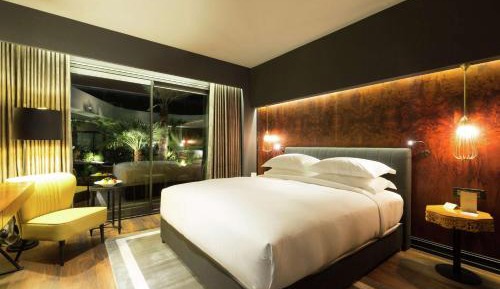 Superior King Room