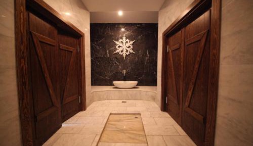 King Suite with Spa Bath