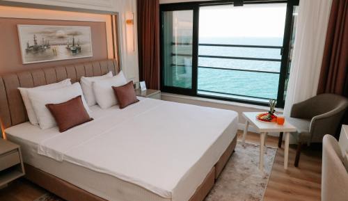 Suite with Sea View