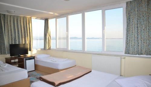 Quadruple Room with Sea View