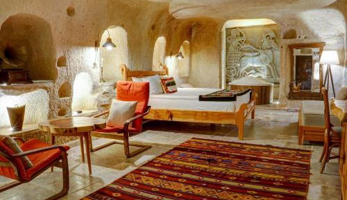 Executive Cave Suite