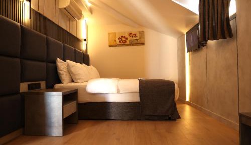 King Suite with Balcony