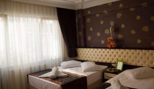Economy Family Room