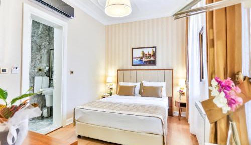Triple Room with Balcony