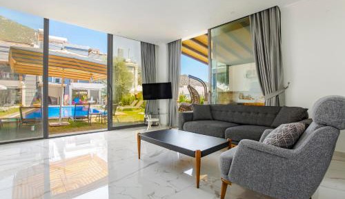 Studio with Pool View