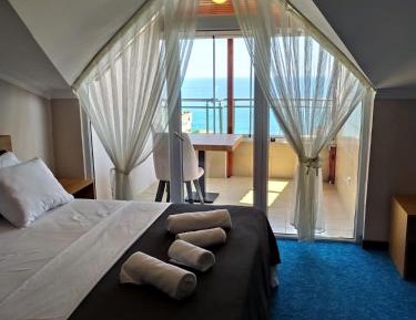 Double Room with Balcony and Sea View