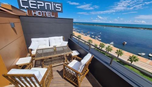King Suite with Sea View