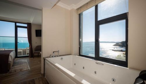 Suite with Balcony