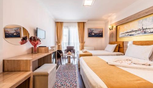 Deluxe Triple Room