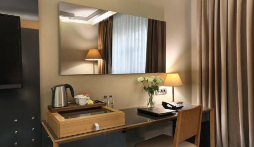 Standard King Room