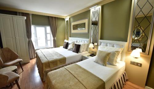 Triple Room