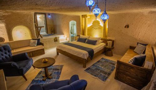 Deluxe Family Room