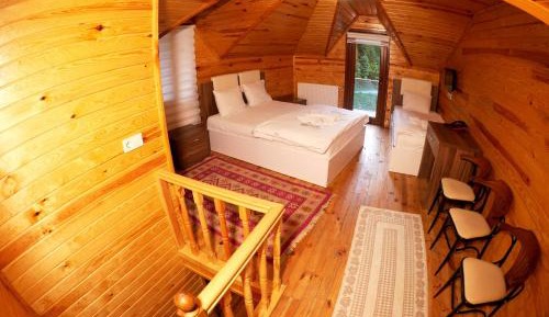 Suite with Lake View