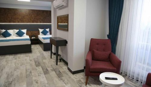 Deluxe King Room