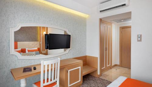 Superior Room with City View