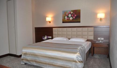 Twin Room with Lake View