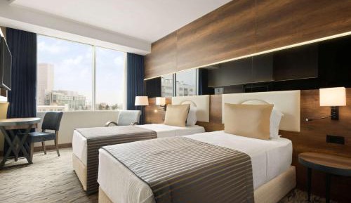Twin Room with Two Twin Beds - Non-Smoking