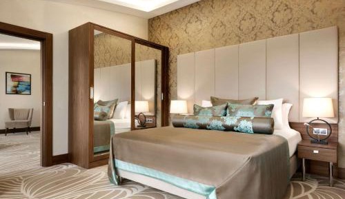 Family Suite with Terrace and City View - Non-Smoking