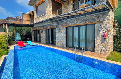 Faralya Villa | 2 Bedroom Private Villa with Infinity Pool and Sea View