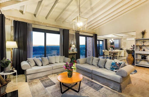 Cesme Villa | 7 BR with Ensuite Baths Magnificient View Luxury Villa Sunset Pool Cesme