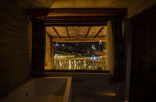 Ortahisar Hotel | Farmer Cave House