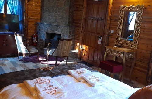 Serik House | Antalya Bodrum Kayası Dağ Oteli