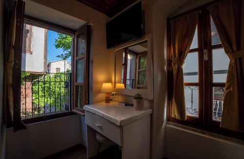 Ayvalik City Center Hotel | Alancha Otel