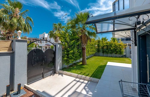 Kadriye Villa | Villa w Jacuzzi, Private Pool, Garden in Antalya