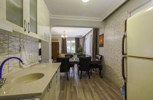 Lara Apartment | Vacation Oasis in Antalya, 5 min to Lara Beach