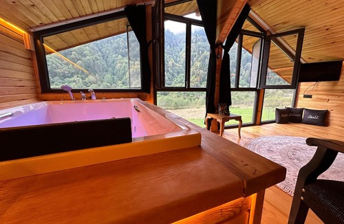 Camlihemsin Cabin | Meydan Şelale Dağ Evi