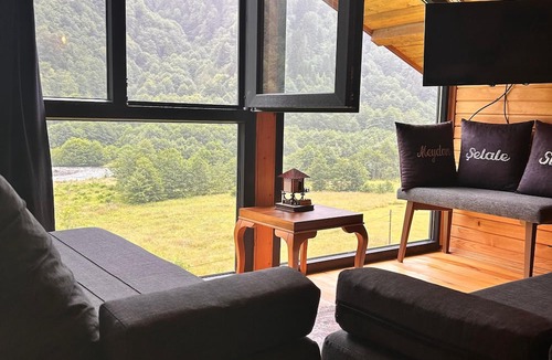 Camlihemsin Cabin | Meydan Şelale Dağ Evi