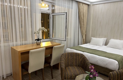 Taksim Hotel | Lily Rooms