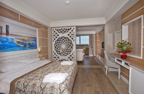 Side Resort | Crystal Sunset Pearl Collection - All inclusive