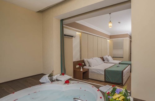 Alanya Hotel | Taç Premier Hotel & Spa
