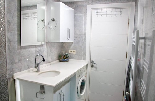 Karsiyaka Apartment | Lovely and Comfy Flat near Sea in Karsiyaka Izmir