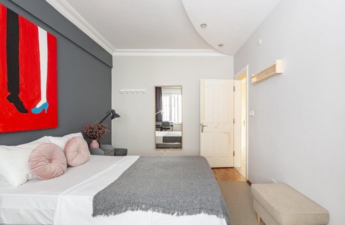 Osmanbey Apartment | Missafir Exclusive and Central Flat in Nisantasi