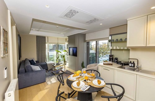 Kadikoy Apartment | A Wonderful Flat near Kosuyolu Street in Kadikoy