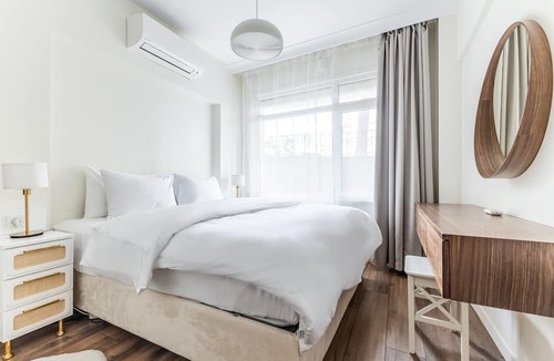 Bostanci Apartment | Elegant Flat Orchard Ave, 7 Min to Beach