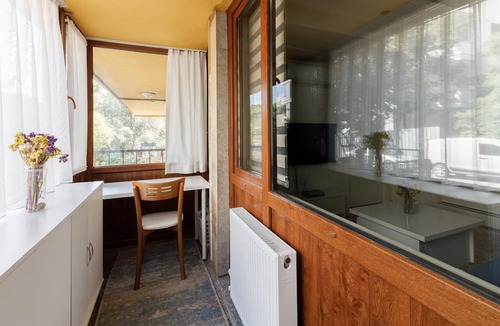 Maltepe Apartment | Convenient Flat 15 min to Bagdat Avenue