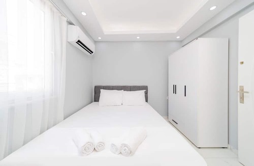 Alanya Apartment | Cozy Flat w Balcony Near New Year Market in Alanya