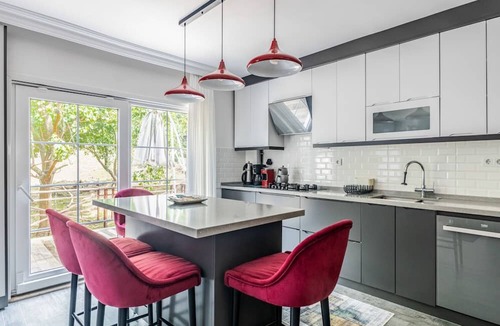 Beykoz District Apartment | Cozy Villa w Terrace and Garden in Beykoz Istanbul