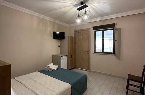 Edremit Hotel | Antandros Narlı Konak