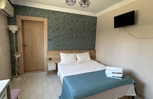 Edremit Hotel | Antandros Narlı Konak