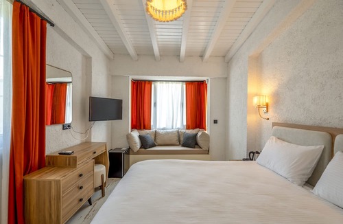 Karabaglar Hotel | Arcadius Alacati Hotel