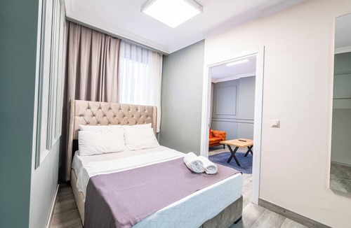 Kucukcekmece Hotel | The Royal Luxury Hotel