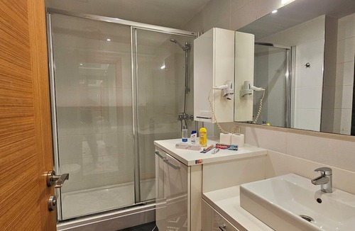 Talimhane Apartment | Taksim Perfect Residence, 2 bedrooms, Pool, Gym, Sauna